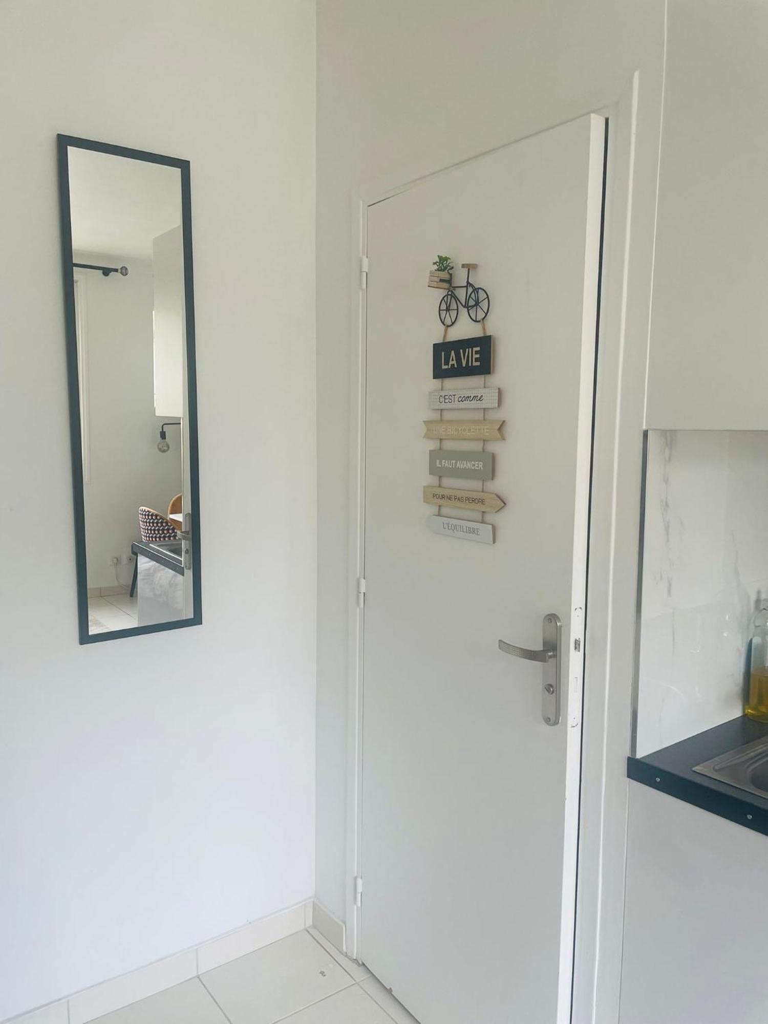Beau Studio A 30Min De Paris Appartement Bobigny Buitenkant foto