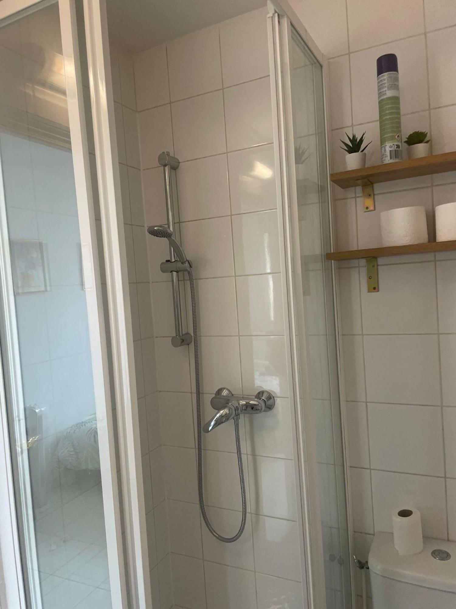 Beau Studio A 30Min De Paris Appartement Bobigny Buitenkant foto